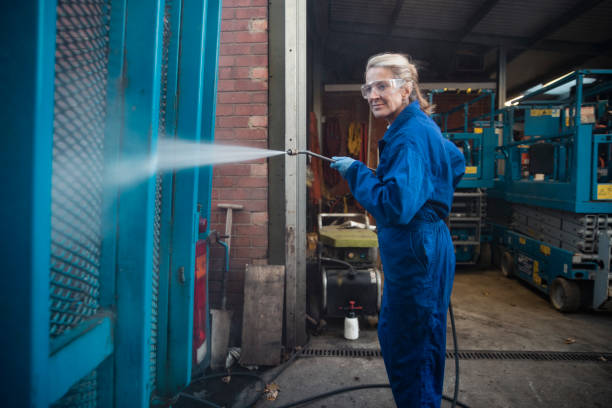 Garage Pressure Washing in Clarksville, IA